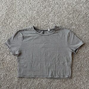 Pacsun cropped tee